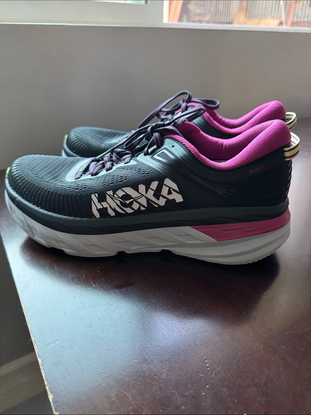 Hoka Women's Bondi 7 Black with Pink & White Cushioned Running Walking Shoes - Picture 4 of 10